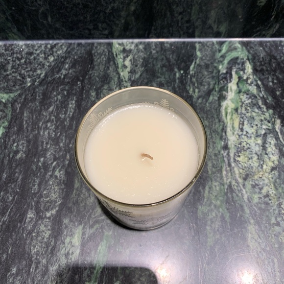 Slatkin & Co Bundle of Holiday Candles - Picture 12 of 13